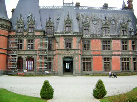 Front view of the castle