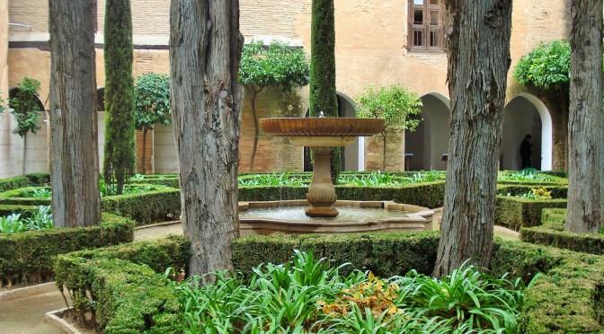 Alhambra’s Patio de Lindaraja: Courtyards in Granada, Spain